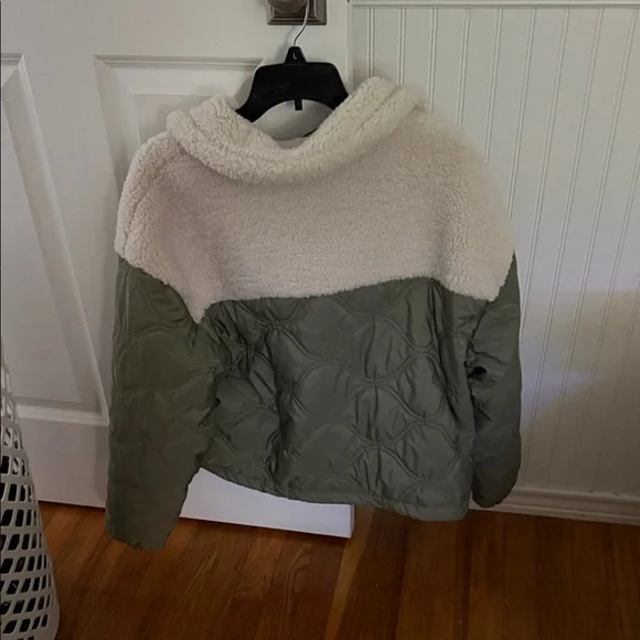 Thread & Supply Cream and Green Teddy Jacket - Picture 2 of 3